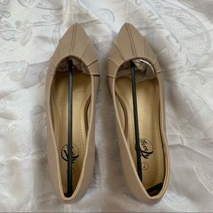 Pointed Toe Nude Flats